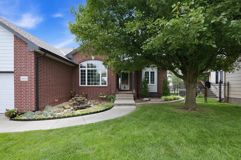 14012 Highland Springs Ct, Wichita, KS 67235