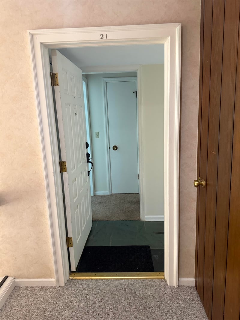 7077 Central , Wichita, KS 67206