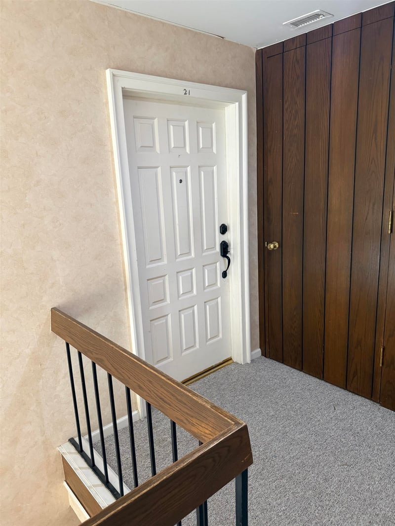 7077 Central , Wichita, KS 67206