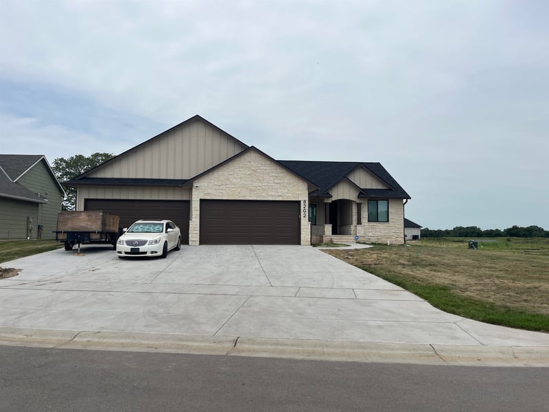 8202 W Pebble, Maize, KS 67101