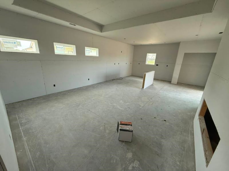 8956 E Joshua St, Bel Aire, KS 67226