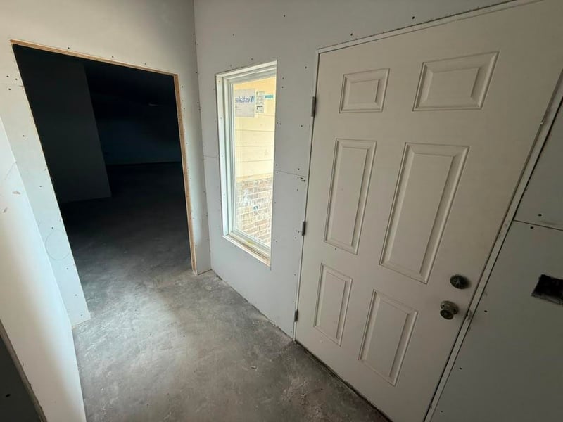 8956 Joshua St, Bel Aire, KS 67226
