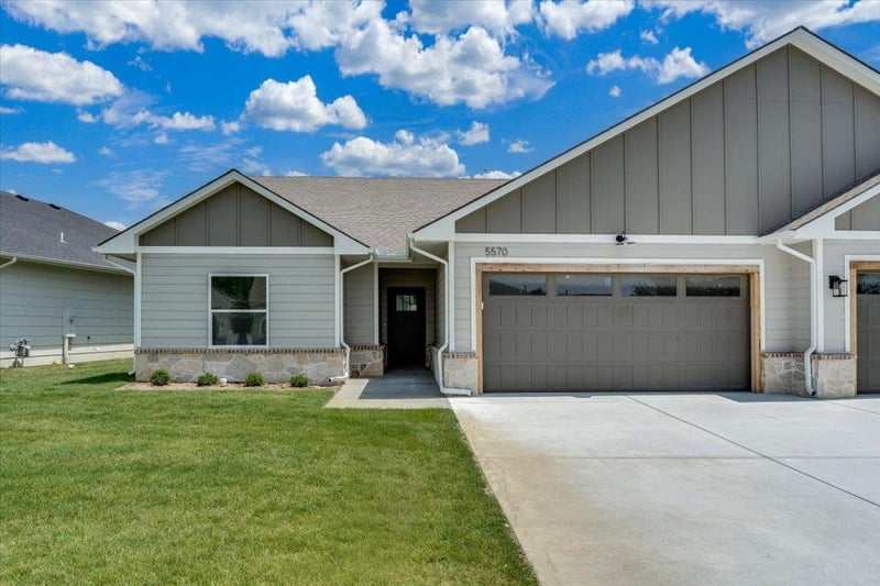 5570 Wandering Way, Maize, KS 67101
