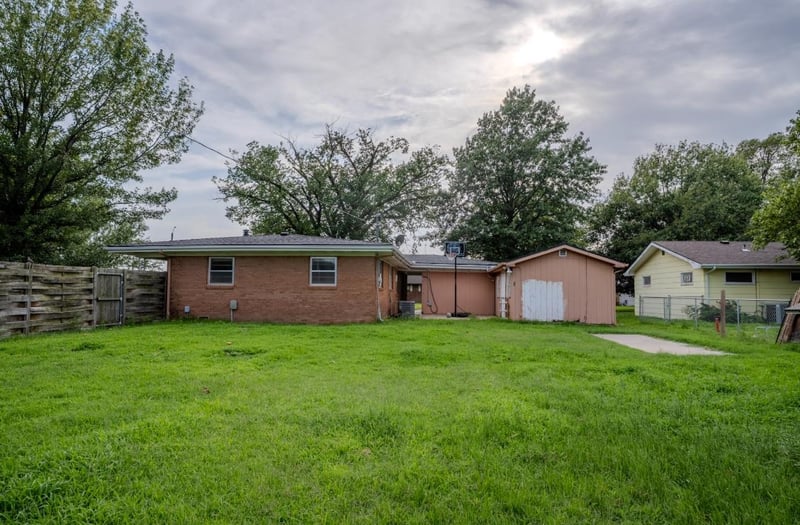 320 College Ave, Harper, KS 67058