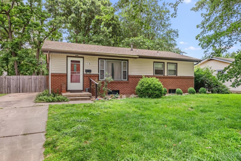 1838 Mccomas Ave, Wichita, KS 67203-1421
