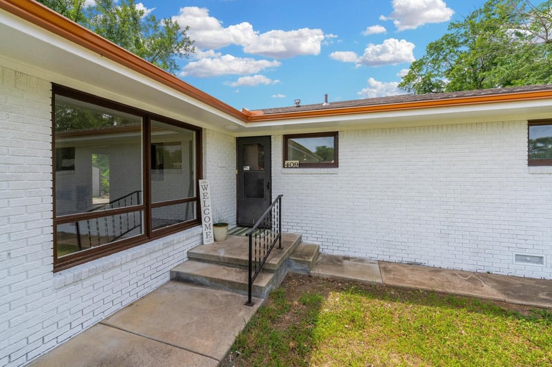 409 Woodlawn , Wellington, KS 67152