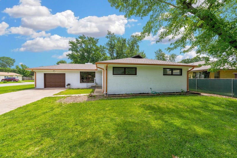 409 Woodlawn , Wellington, KS 67152