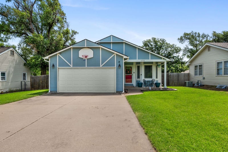 220 Knight , Wichita, KS 67203