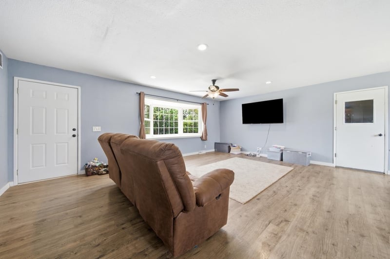 3354 90th , Augusta, KS 67010