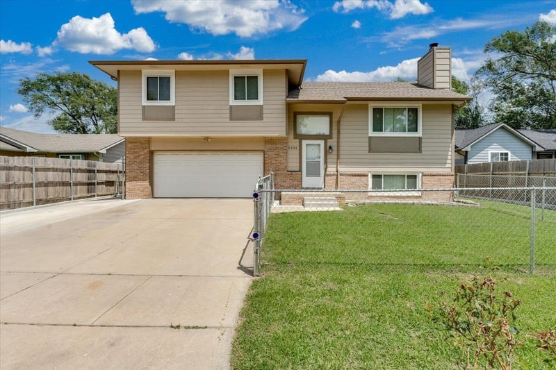 5434 Washington Ave, Wichita, KS 67216