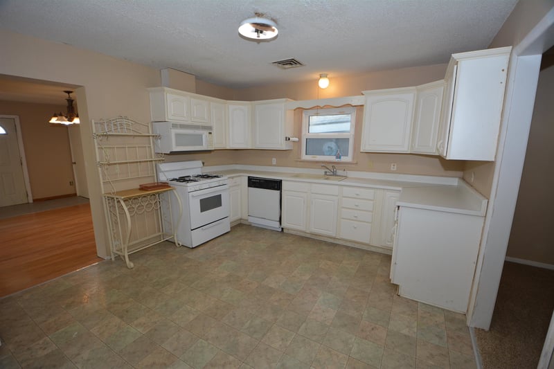 216 Blankenship Rd, Udall, KS 67146