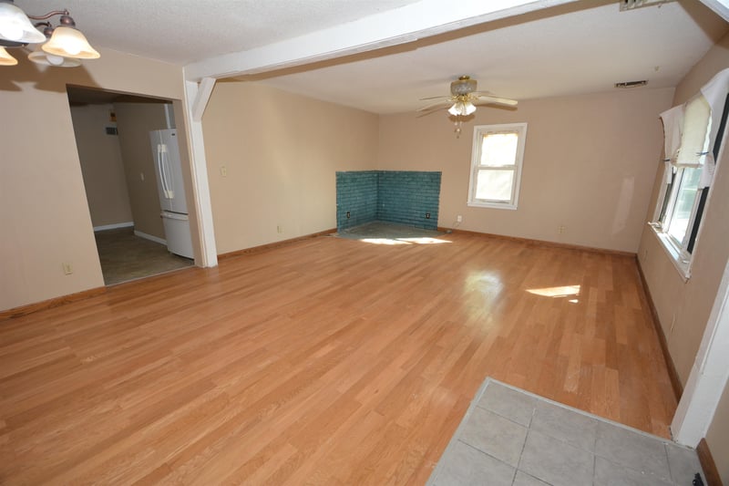 216 Blankenship Rd, Udall, KS 67146