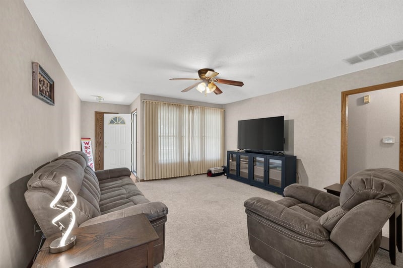 209 Hunter , Haysville, KS 67060