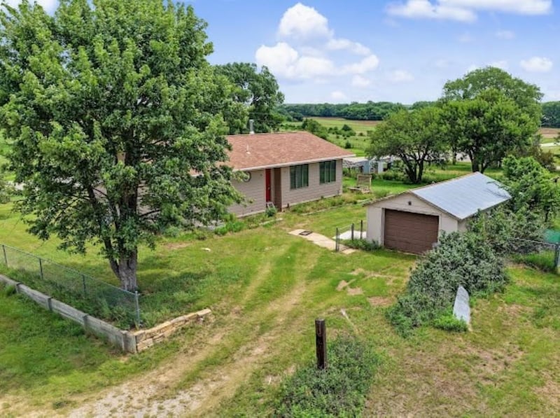 1002 Mcmanes Ave, Brookville, KS 67425