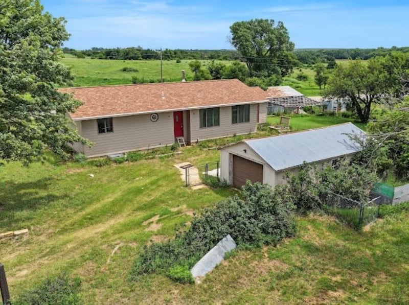 1002 Mcmanes Ave, Brookville, KS 67425