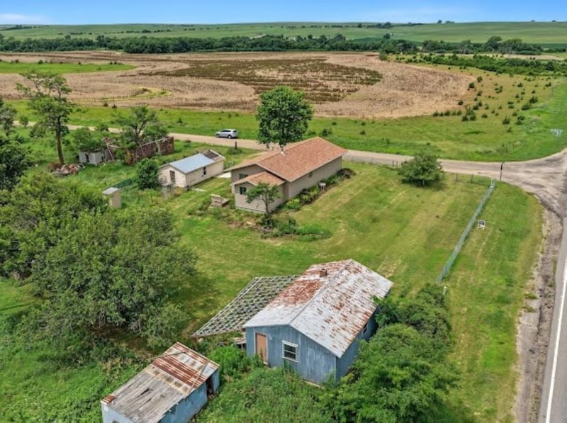 1002 Mcmanes Ave, Brookville, KS 67425