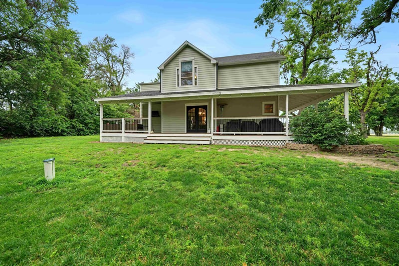23 90th Rd, Tescott, KS 67464