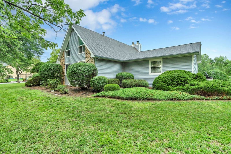 1340 S Greenwich, Wichita, KS 67207