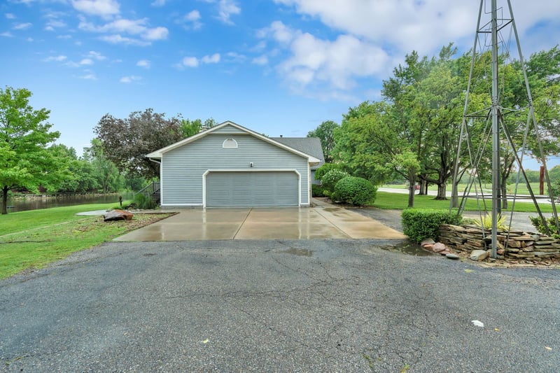 1340 S Greenwich, Wichita, KS 67207