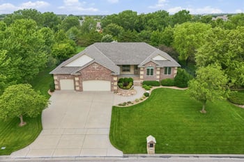 3131 N Den Hollow St, Wichita, KS 67205