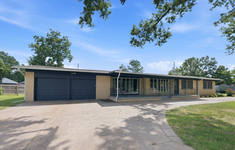 3110 N Sedgwick Ave, Wichita, KS 67204
