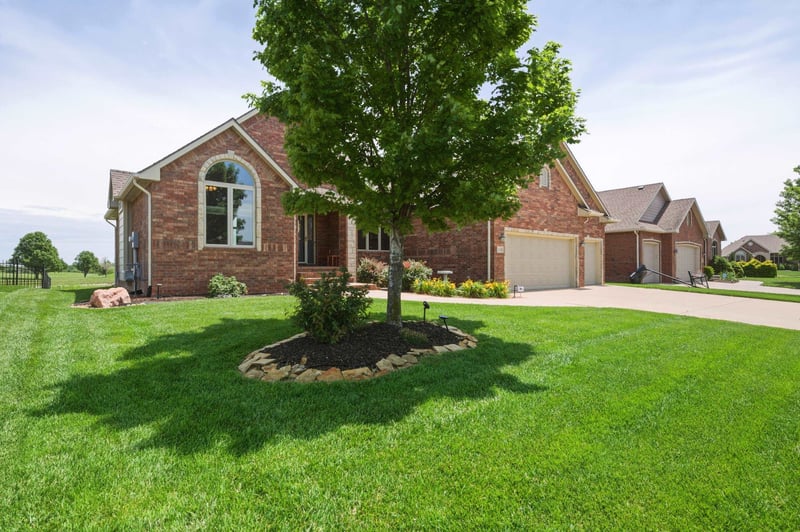 2138 Sierra Hills Cir, Wichita, KS 67230