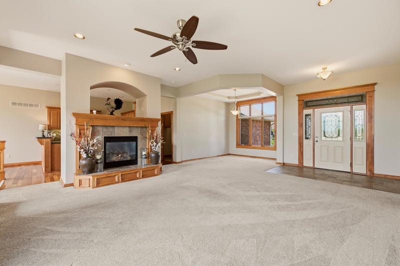 2138 Sierra Hills Cir, Wichita, KS 67230