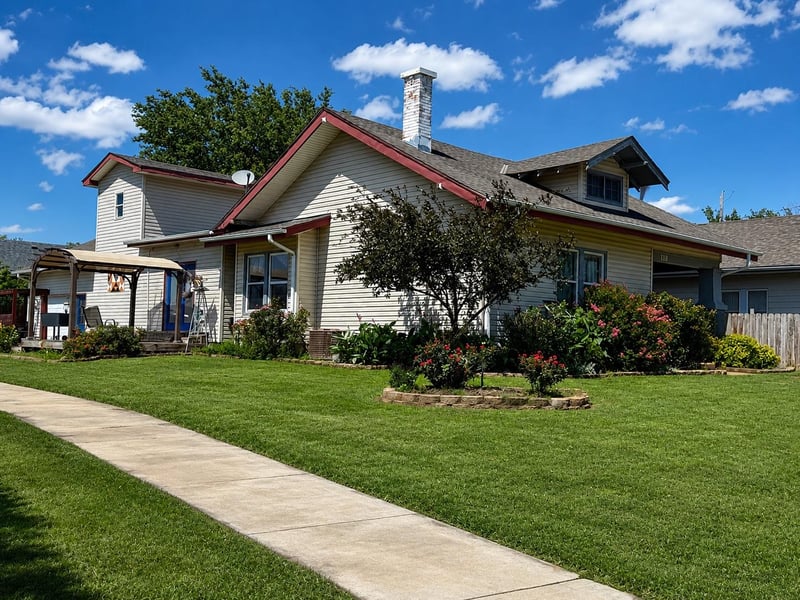 118 1st Ave, Caldwell, KS 67022