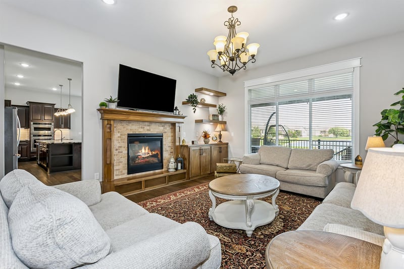 4705 Elk Creek Dr, Bel Aire, KS 67226