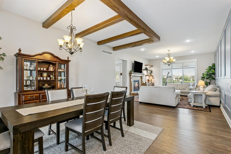 4705 Elk Creek Dr, Bel Aire, KS 67226