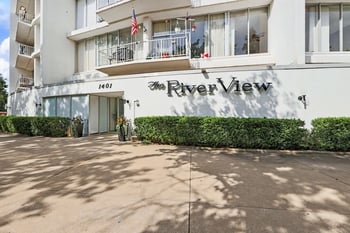 1401 W River Blvd #2D, Wichita, KS 67203