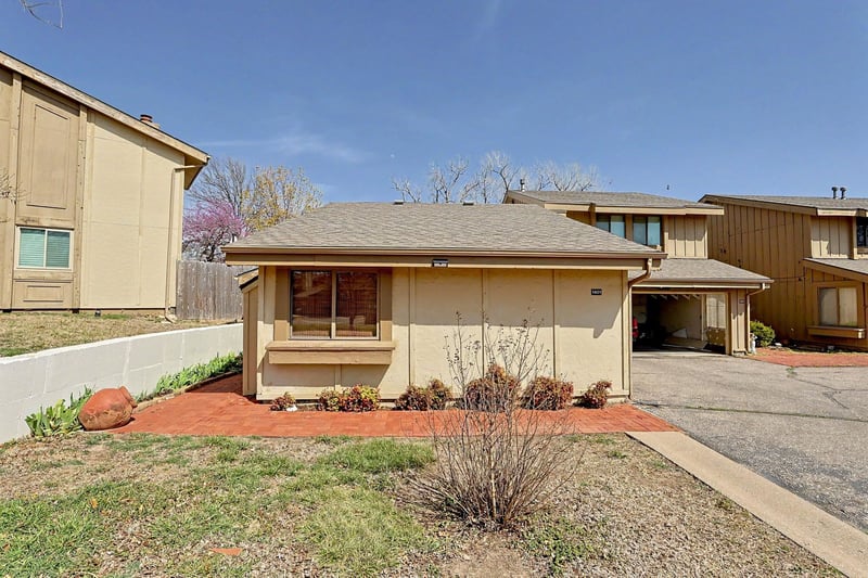 8201 Harry #1401 , Wichita, KS 67207
