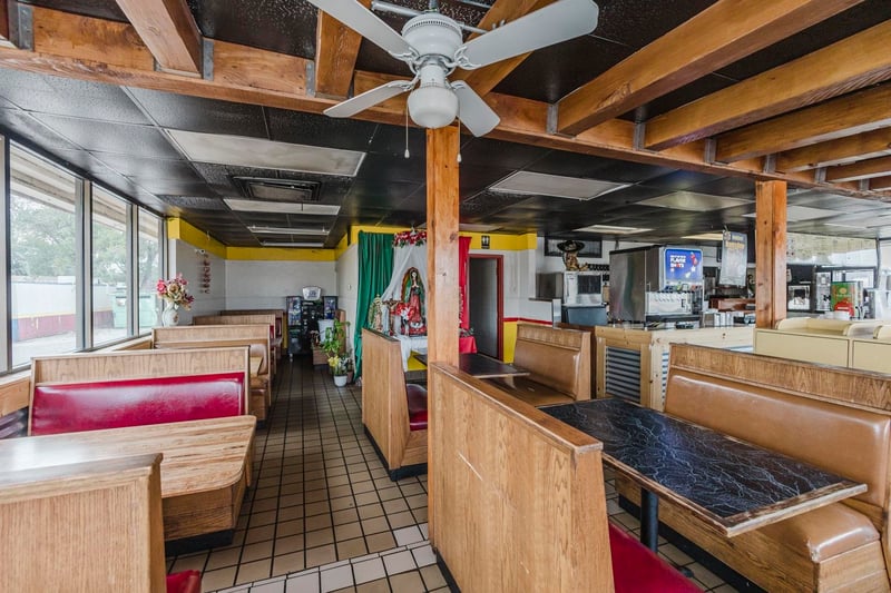 503 N West St, Wichita, KS 67203