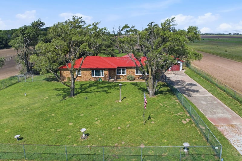 5855 Tyler Rd, Maize, KS 67101