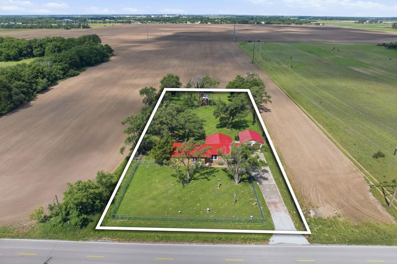 5855 Tyler Rd, Maize, KS 67101