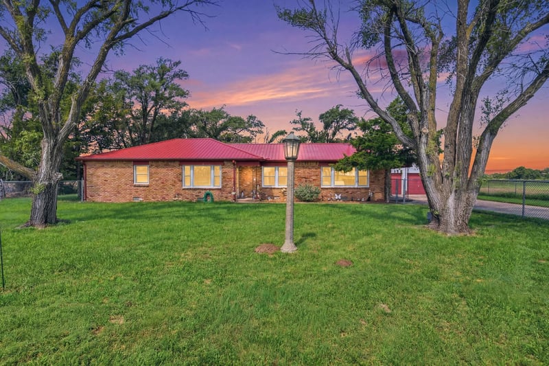 5855 Tyler Rd, Maize, KS 67101