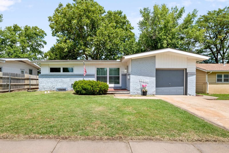 8138 E Levitt Dr, Wichita, KS 67207