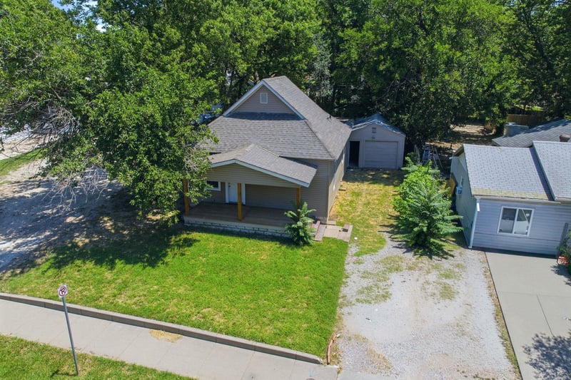 1504 S Hydraulic Ave, Wichita, KS 67211