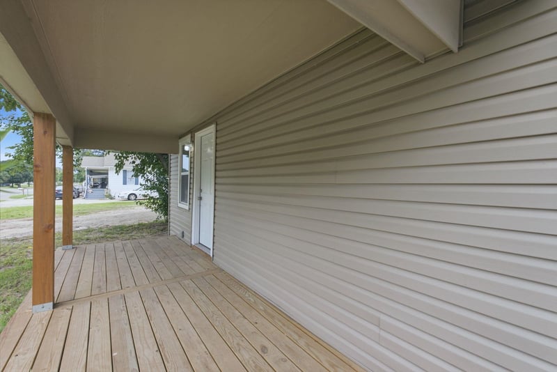 1504 S Hydraulic Ave, Wichita, KS 67211