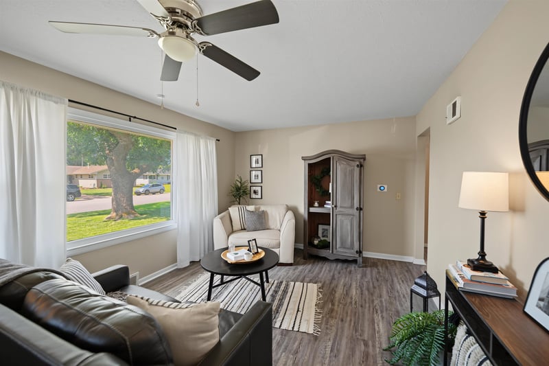 1009 Claflin Ave, Salina, KS 67401