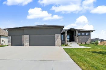2591 N Doris Ct, Wichita, KS 67205
