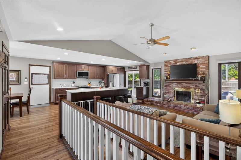 503 Pine Grv, Wichita, KS 67212