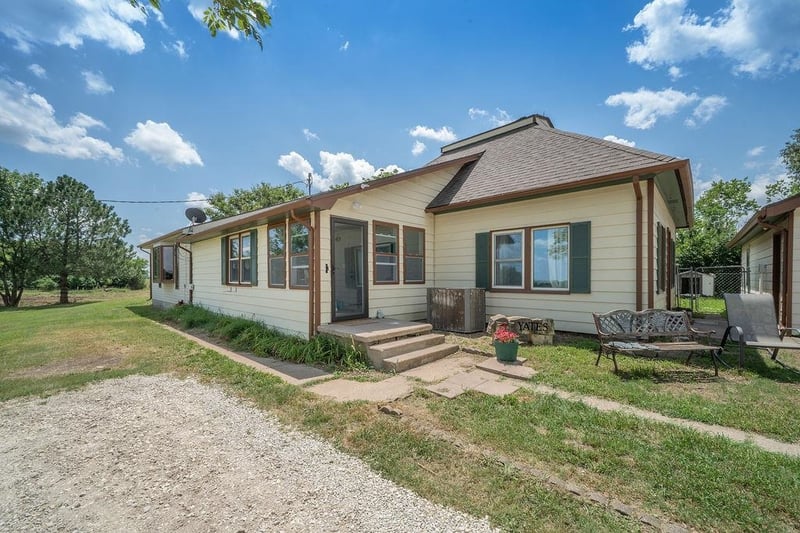 11857 160th St, Rose Hill, KS 67133