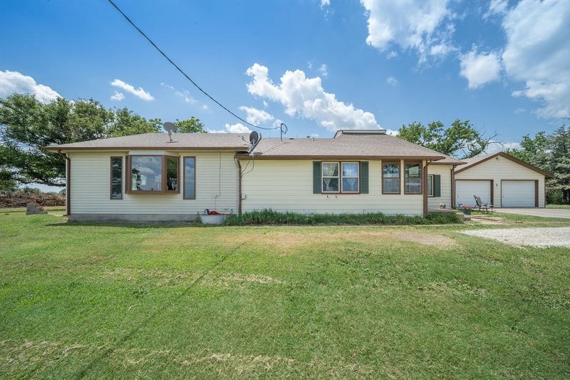 11857 SW 160th St, Rose Hill, KS 67133