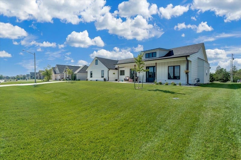 1521 Elk Ridge Ave, Goddard, KS 67052