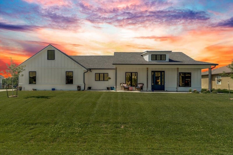 1521 Elk Ridge Ave, Goddard, KS 67052
