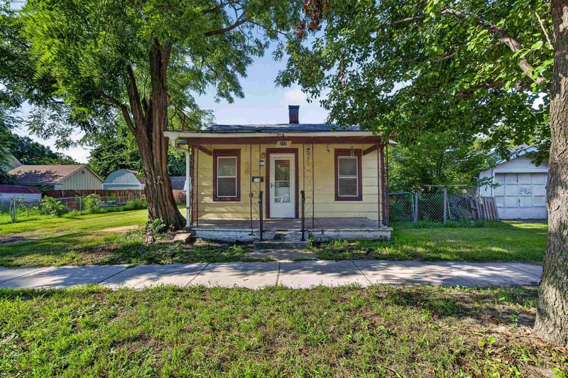 215 W Osie St, Wichita, KS 67213