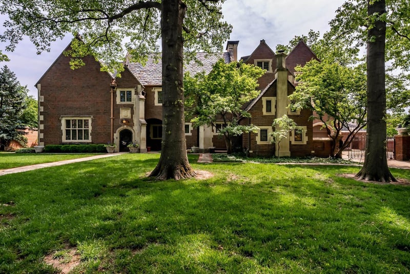 320 N Belmont Ave, Wichita, KS 67208