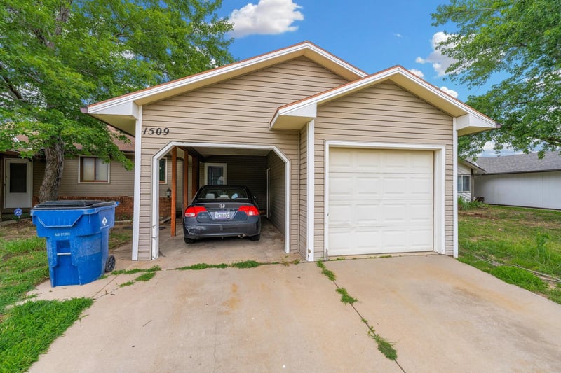 1509 Smith Cir, Wichita, KS 67212
