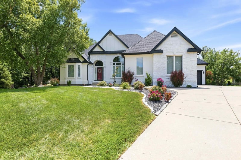 436 Bridgefield Ct, Wichita, KS 67230
